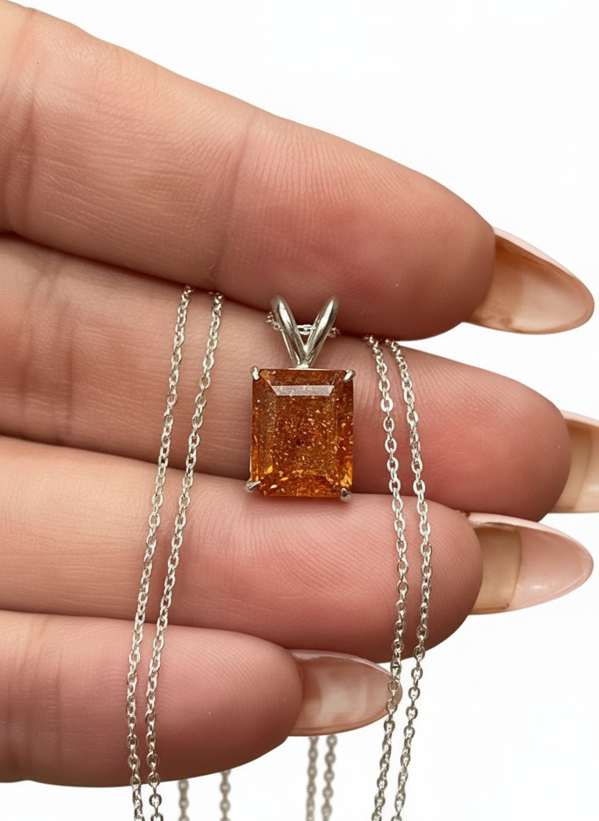 SUNSTONE PENDANT